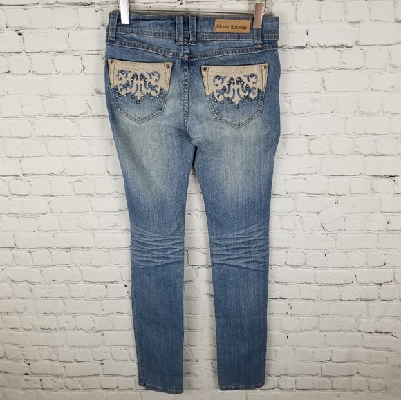URBAN HERITAGE | stud&embroidered skinny jeans - Picture 4 of 8